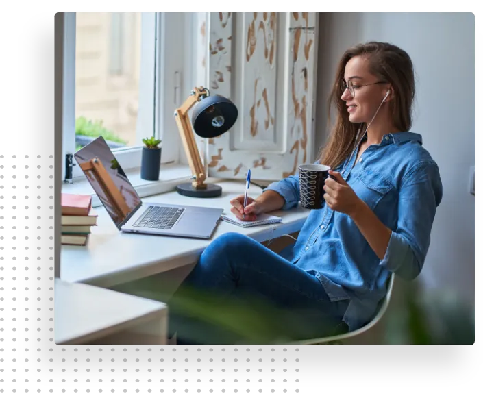 63641272d0193114cdc80128_woman working remotely